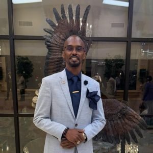 thumbnail_-_Dr._Craig_Comanche